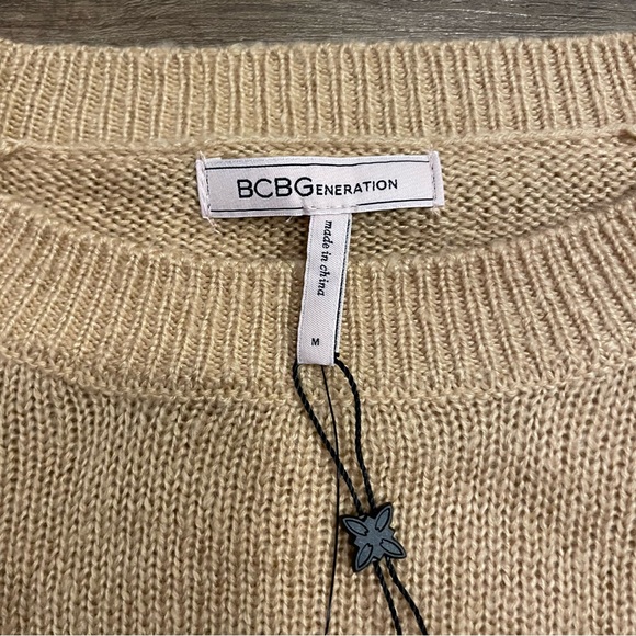 NWT BCBGeneration Sweater - Picture 5 of 6